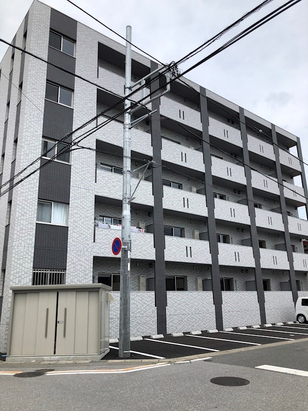 グランバロン イースト 駐車場
