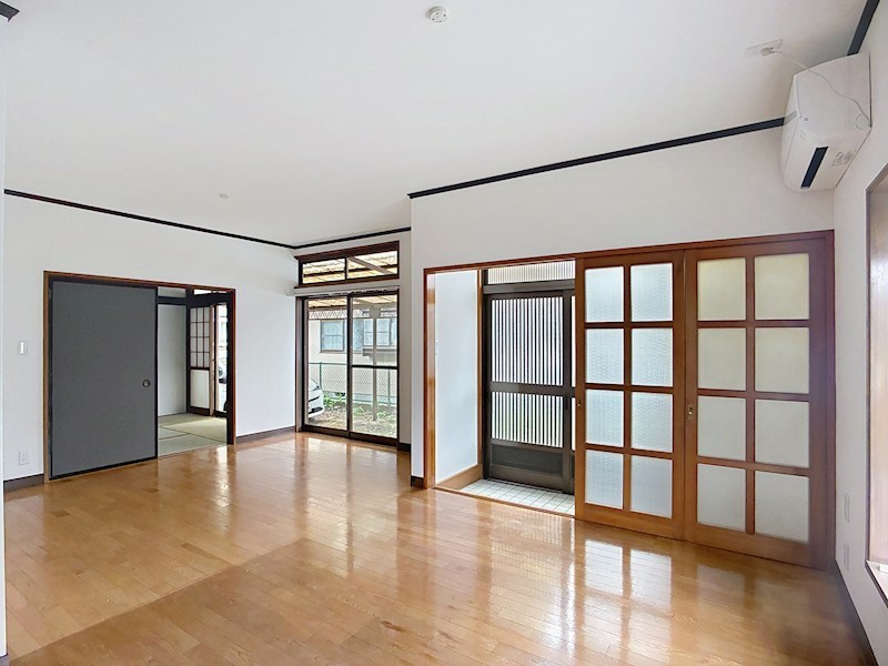 那須塩原市西三島4丁目戸建 リビング