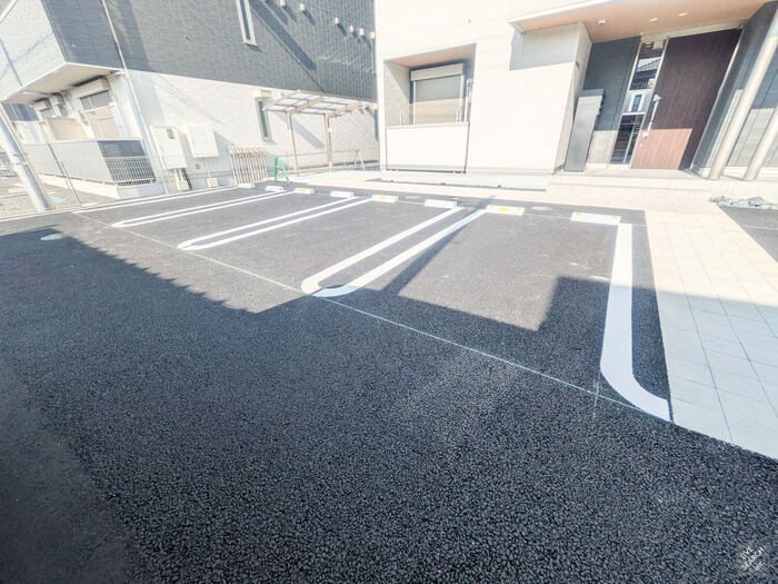 TORISIAS三峯 駐車場