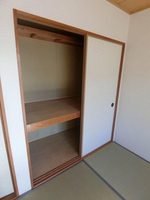 神奈川県横浜市港北区綱島西５丁目 収納