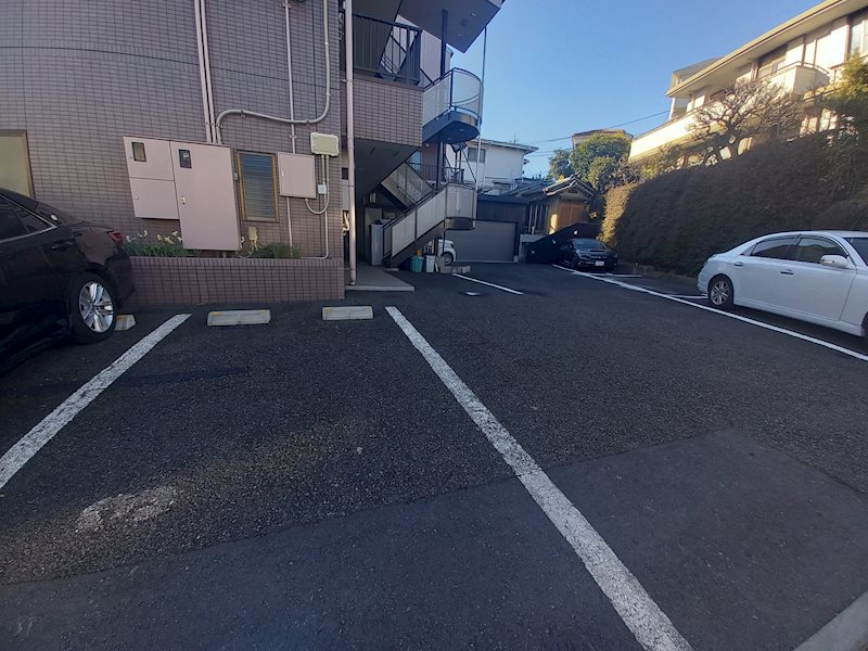 グローリーハイツ 駐車場