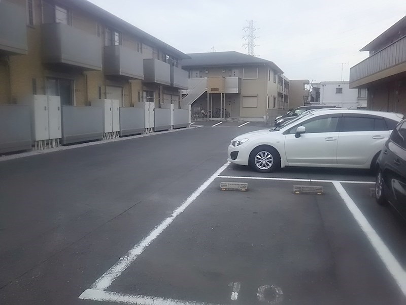 ディアロードＲ 駐車場