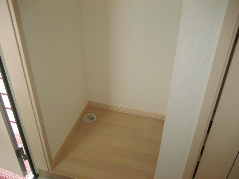 ソリッド菊名 収納