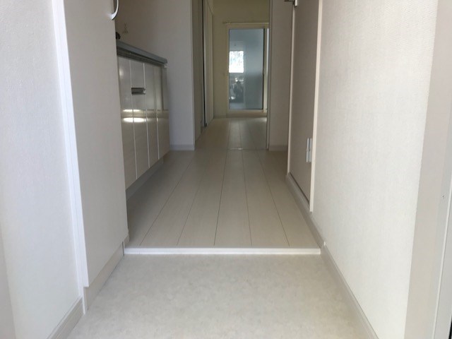 リブリカーロポンテ 玄関