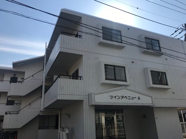 ツインアベニューB 外観