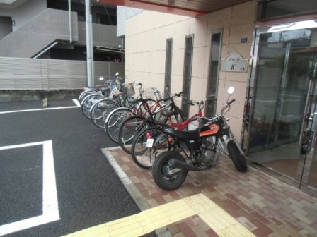 アークK A棟 エントランス