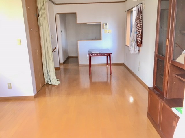 樽町４丁目戸建 リビング