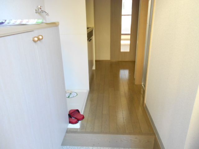 CASA菊名 玄関
