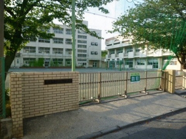 メゾン大倉山 小学校