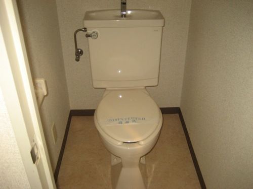 キャトルセゾンシライ壱番館 トイレ