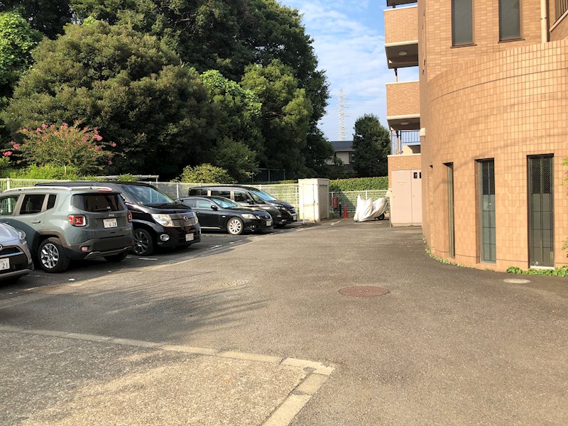 アルデール日吉 駐車場