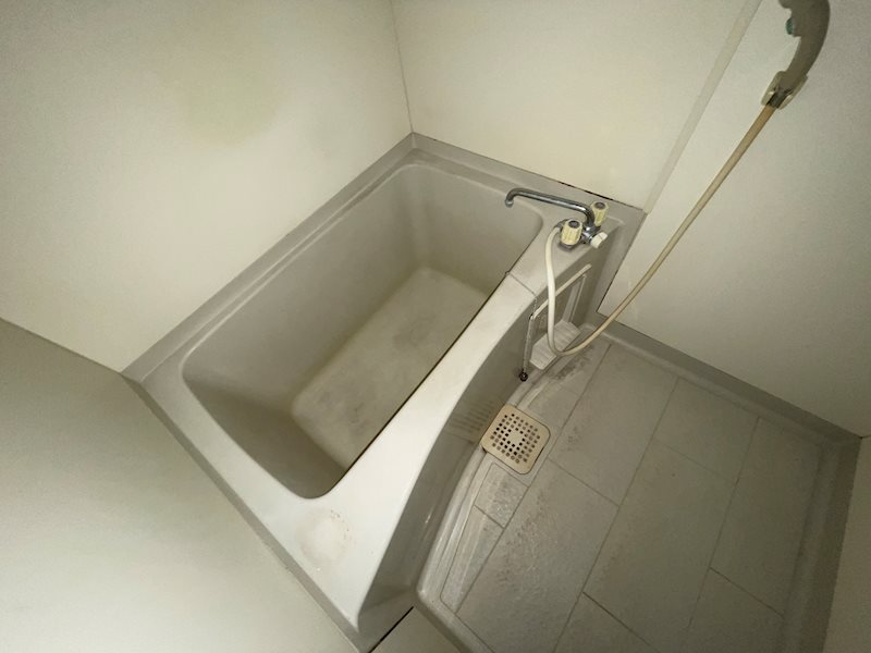 石本興業ビル 風呂画像