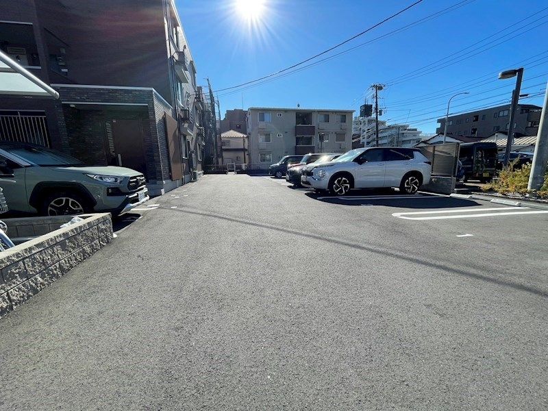 ビアンカ日吉Ⅲ 駐車場