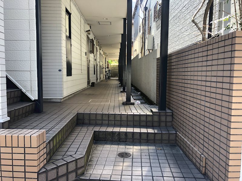 ルミエール菊名 エントランス
