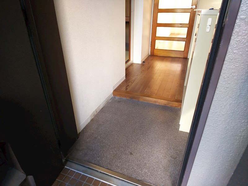 ヴィラオアシス 玄関