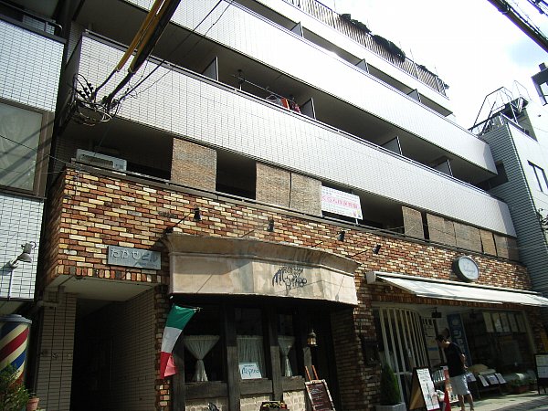 タカセビル エントランス