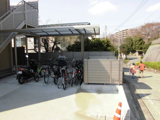 サンシティ妙蓮寺Ｂ棟 エントランス