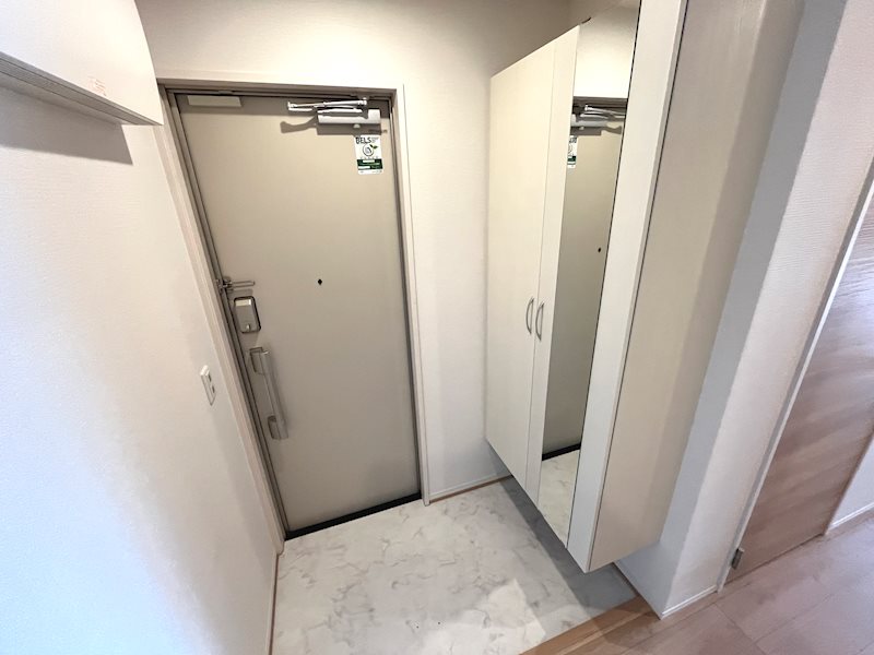 アベニール大倉山 玄関