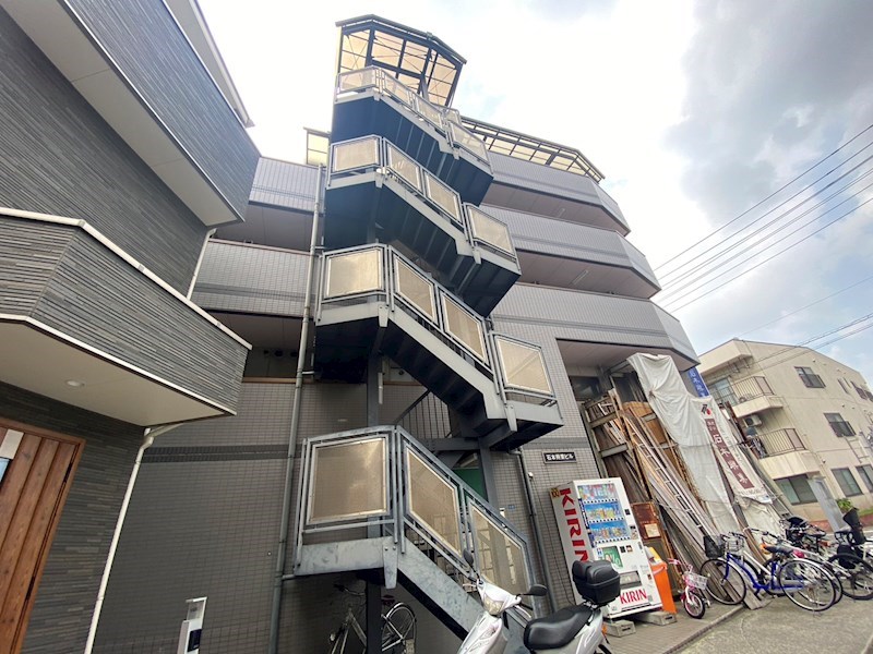 石本興業ビル 外観