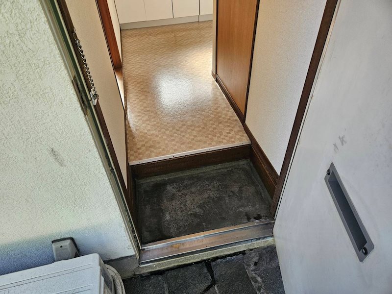 片野ハイツ 玄関