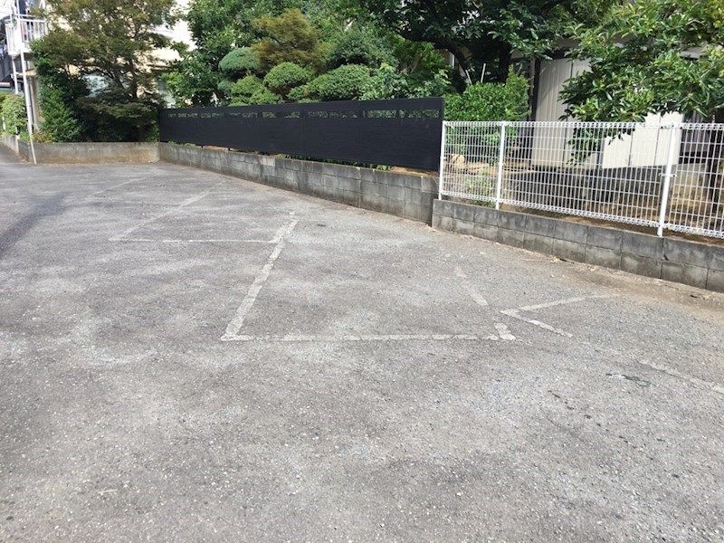 リファレンス北新横浜 駐車場