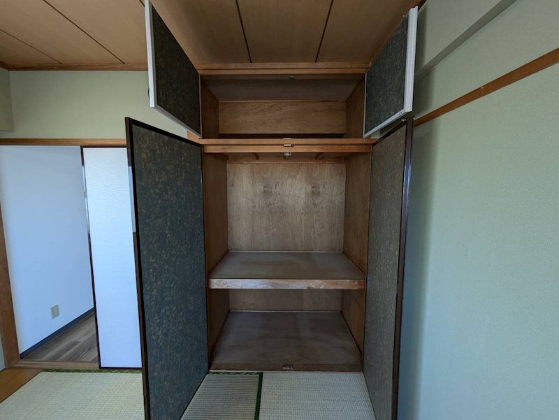 平間ロイヤルマンション 収納