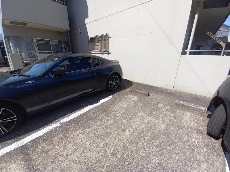 ヴィラMG 駐車場