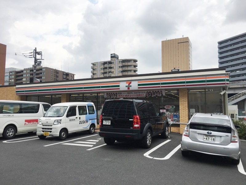 レジディア新横浜 コンビニ