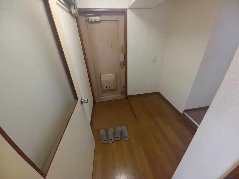 エミネンス妙蓮寺 玄関