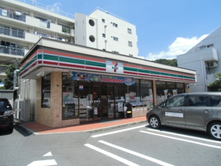 ポジターノ コンビニ
