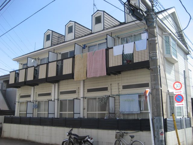 レオパレス大倉山第１ 外観