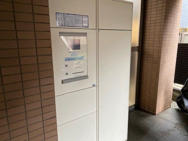 メゾンユーフラテス エントランス