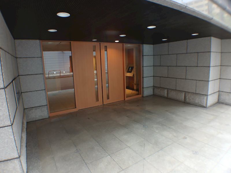 コスモ新横浜 エントランス