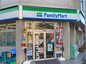 ヨコハマベイダイアモンドストリーム コンビニ