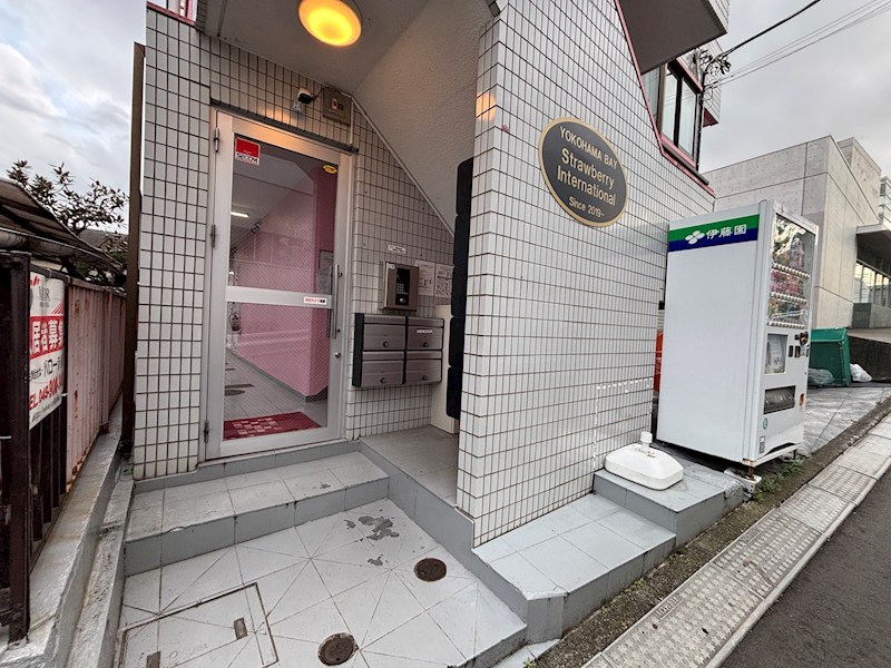 ヨコハマベイストロベリーインターナショナル エントランス