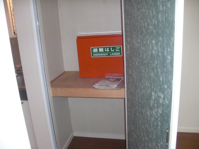 モンテローザ日吉 収納