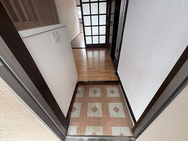 ハイツ吉原 玄関