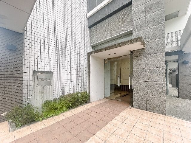 レジディア新横浜 エントランス
