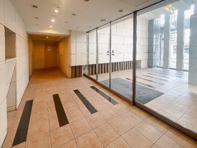 レジディア新横浜 ロビー