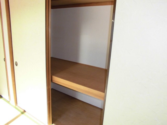 ベイヒルズサワノＡ棟 収納