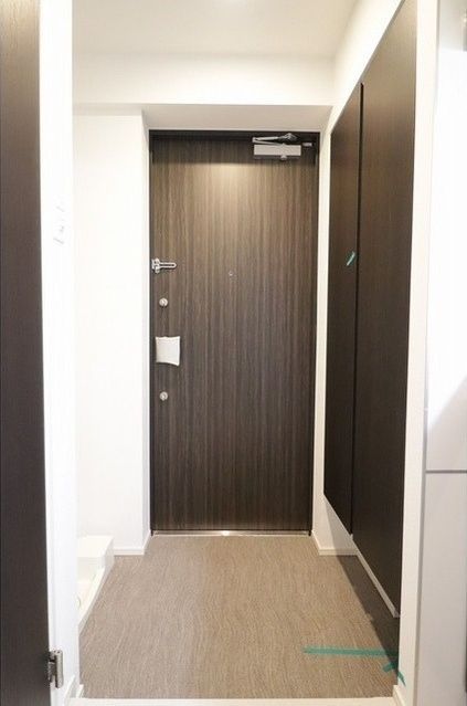 BluRock東神奈川 玄関