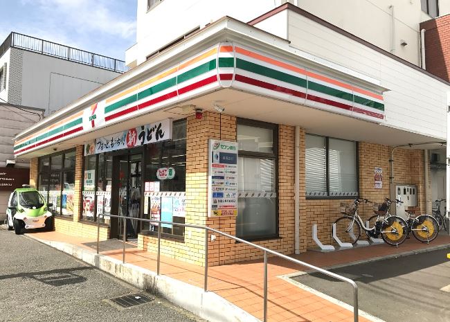 アクシス コンビニ