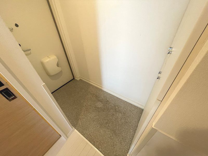 ディアレンス妙蓮寺 玄関