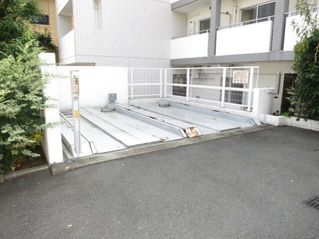 ミテッツァ矢向 駐車場