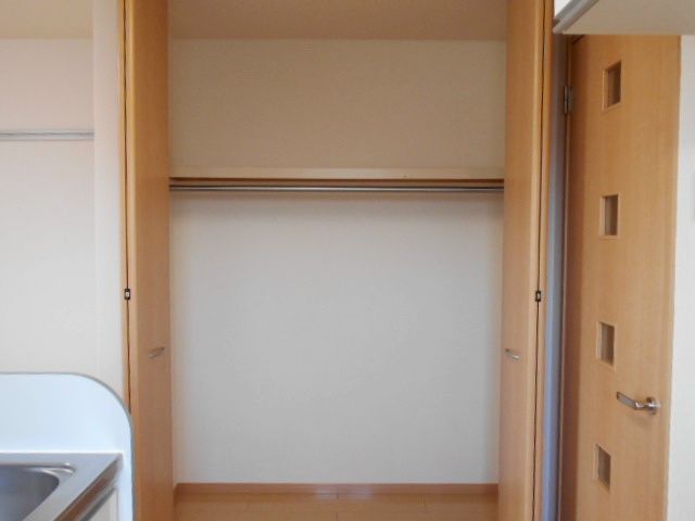 ソレアードⅡ 収納