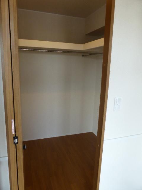 クレスタ 収納