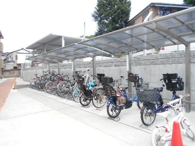サザンハイムA 駐車場