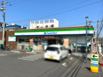 D Paina西寺尾 コンビニ