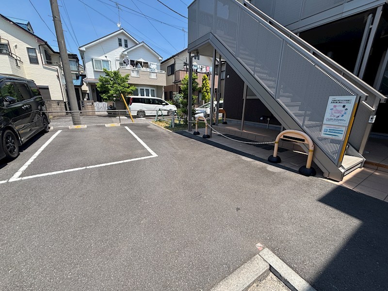 TwinCourtⅤ 駐車場
