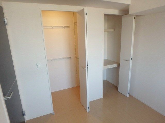 ウェスト・アンソレイユ 収納